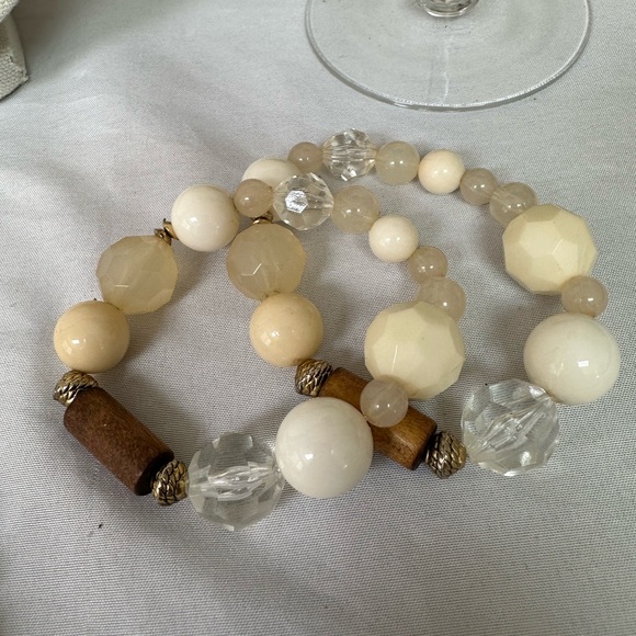 Set of 8 vintage stretch bead bracelets - Picture 10 of 10